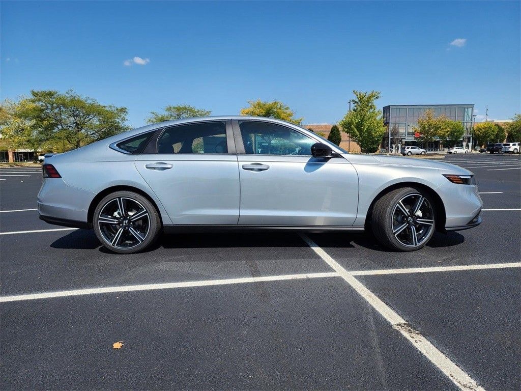 Certified Used 2024  Honda Sport image 15
