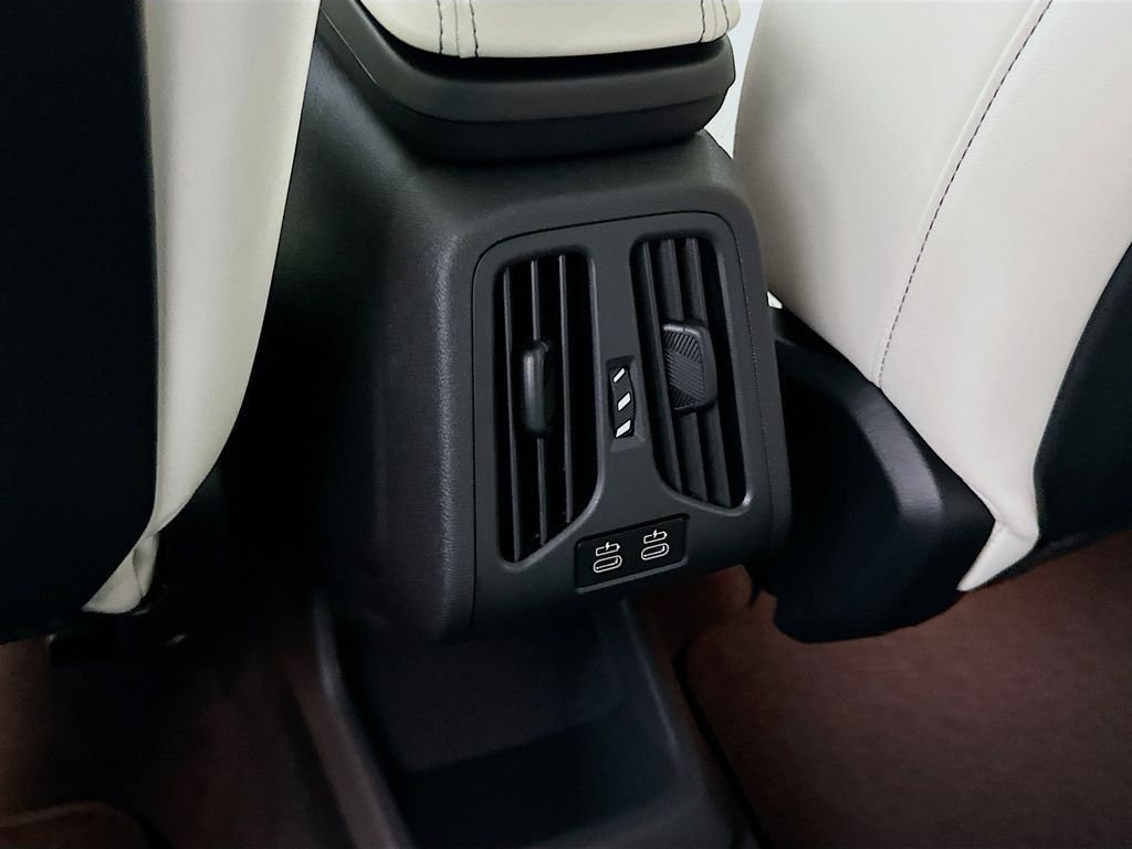 Thumbnail: 2026 BMW X1 - 18