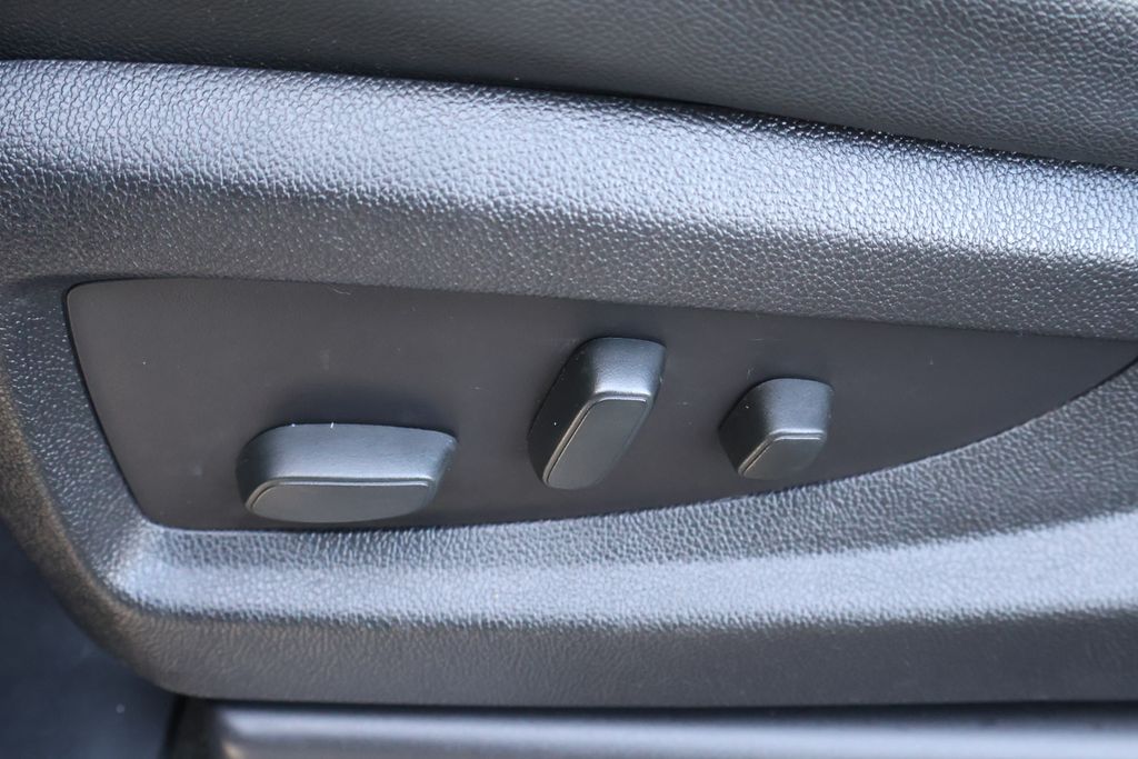 Thumbnail: 2017 Chevrolet Silverado 1500 - 15