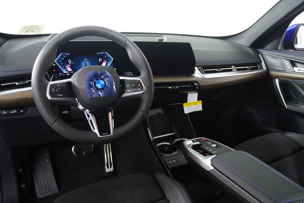 Thumbnail: 2025 BMW X1 - 17