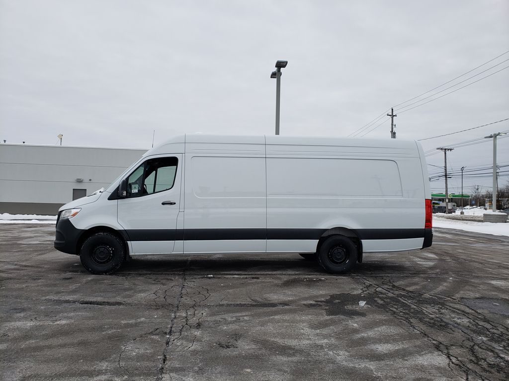 Thumbnail: 2026 Mercedes-Benz Sprinter - 2