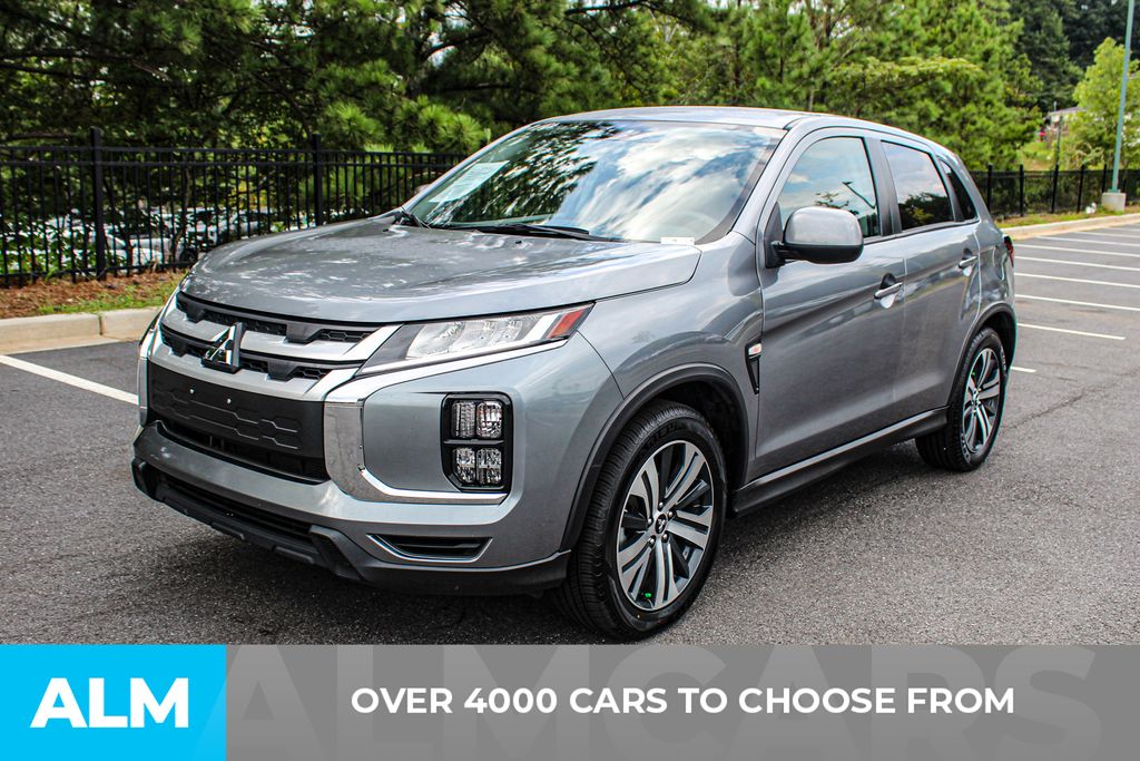 Used 2024 Gray Mitsubishi 2.0 ES image 2