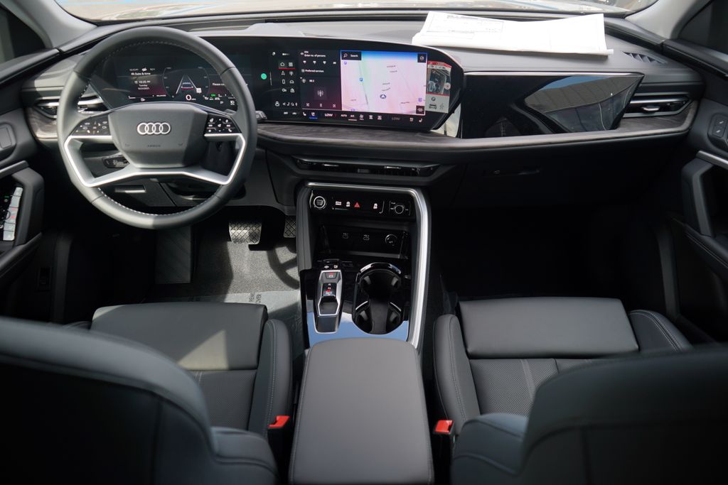 Thumbnail: 2025 Audi Q5 - 8