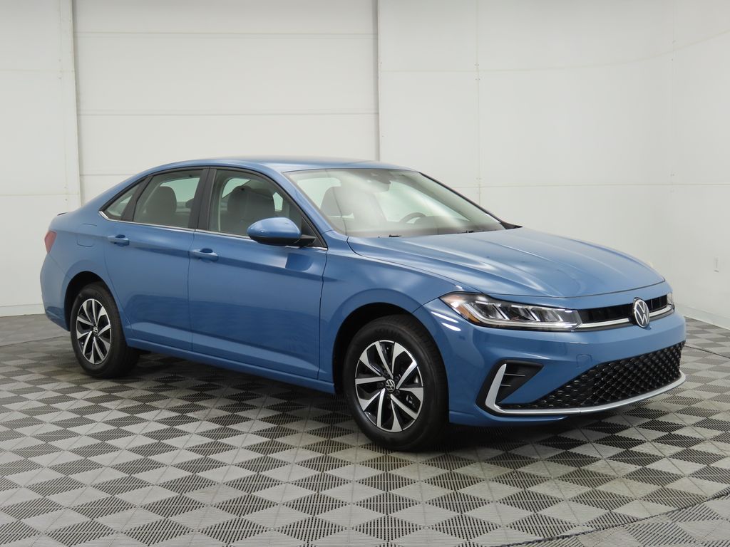 Thumbnail: 2025 Volkswagen Jetta - 3