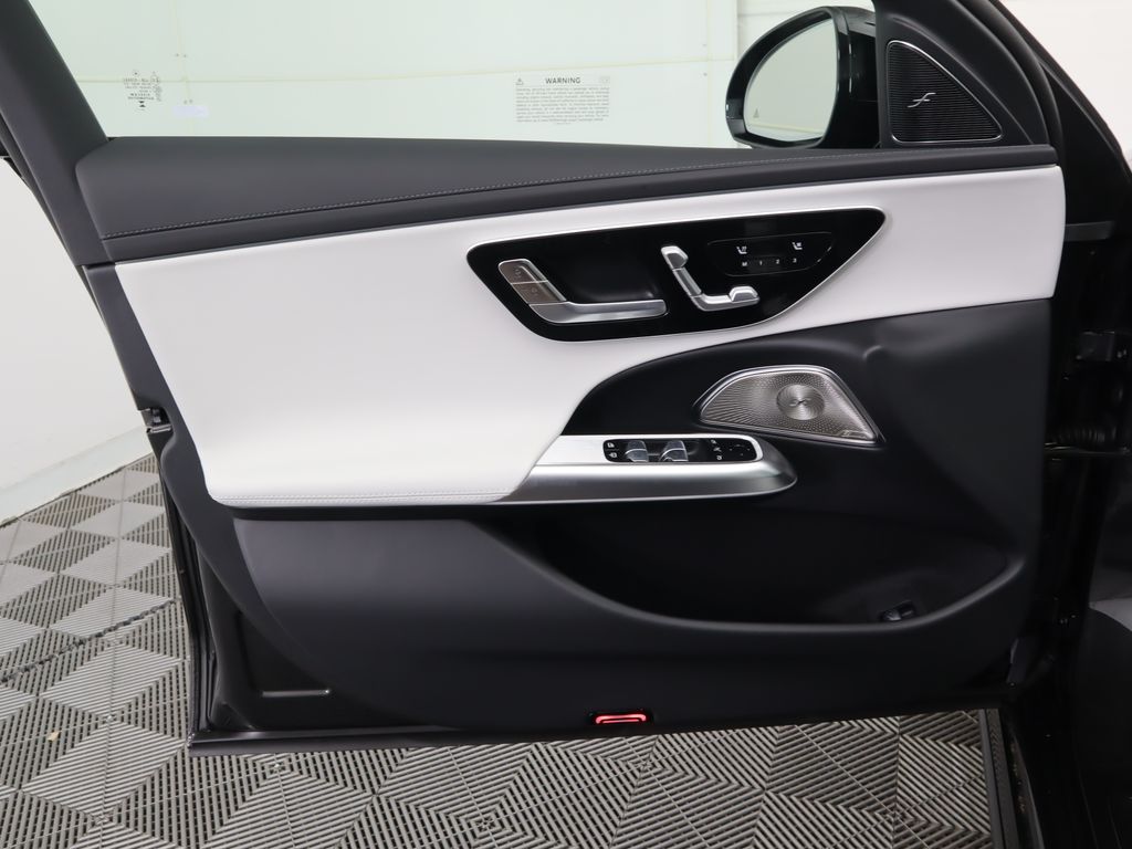 Thumbnail: 2026 Mercedes-Benz E-Class - 26