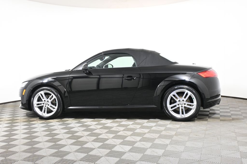 Thumbnail: 2017 Audi TT - 2