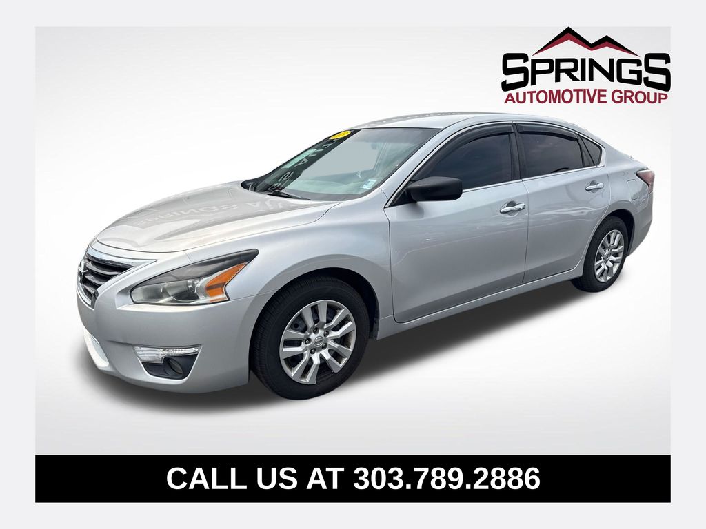 Brilliant Silver Metallic 2013 Nissan Altima Sedan Front-Wheel Drive Continuously Variable Transmission