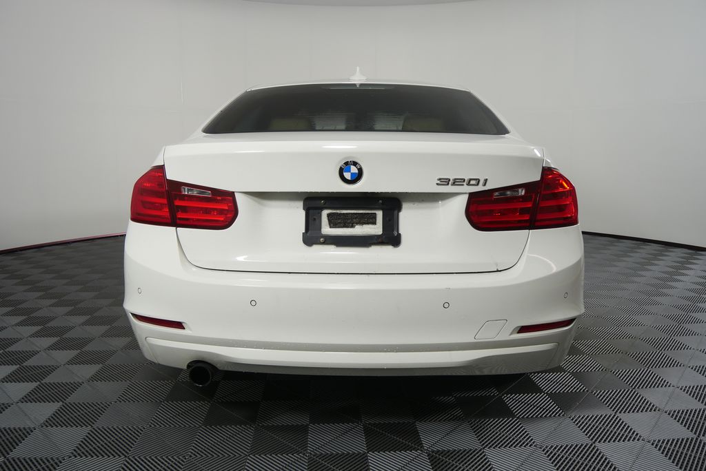 2015 BMW 3 Series 320i 4