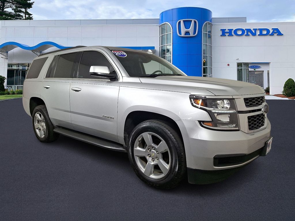 Silver Ice Metallic 2019 Chevrolet Tahoe LT 4WD SUV / Crossover Four-Wheel Drive 6-Speed Automatic Overdrive