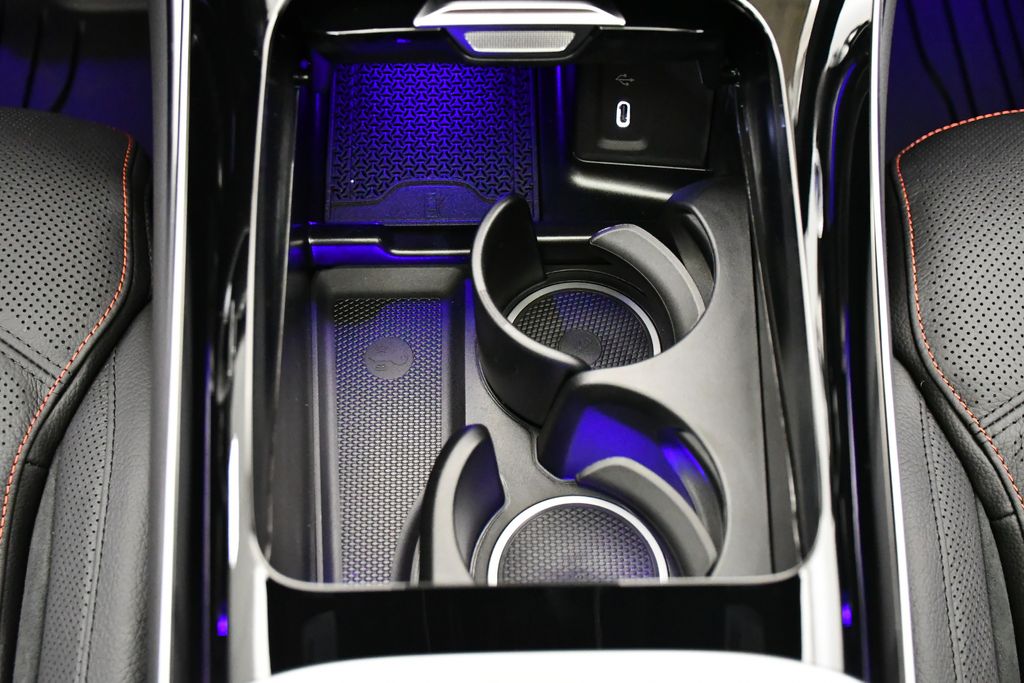 Thumbnail: 2026 Mercedes-Benz GLC - 31