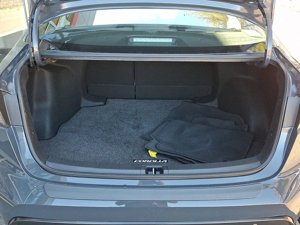 Thumbnail: 2023 Toyota Corolla - 29