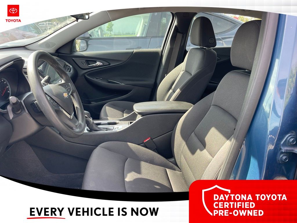 Used 2025 Chevrolet Malibu Sedan