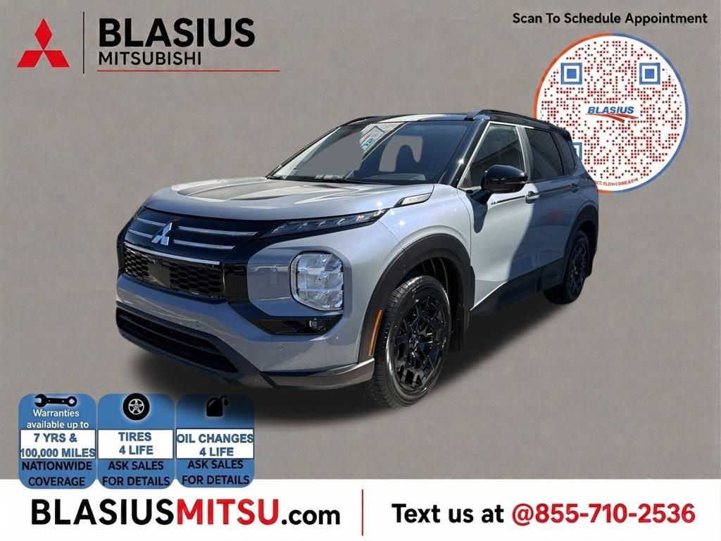 Moonstone Gray/Black Roof 2026 Mitsubishi Outlander SUV / Crossover All-Wheel Drive Continuously Variable Transmission
