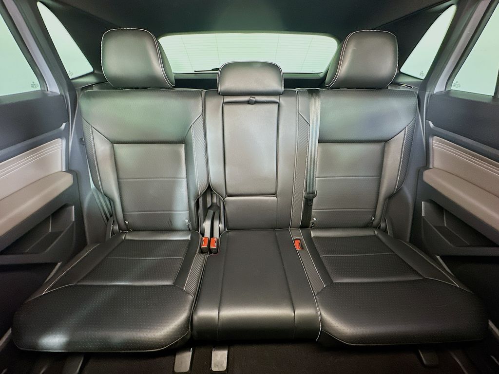 Used 2022 Gray Volkswagen 3.6L V6 SEL R-Line image 13