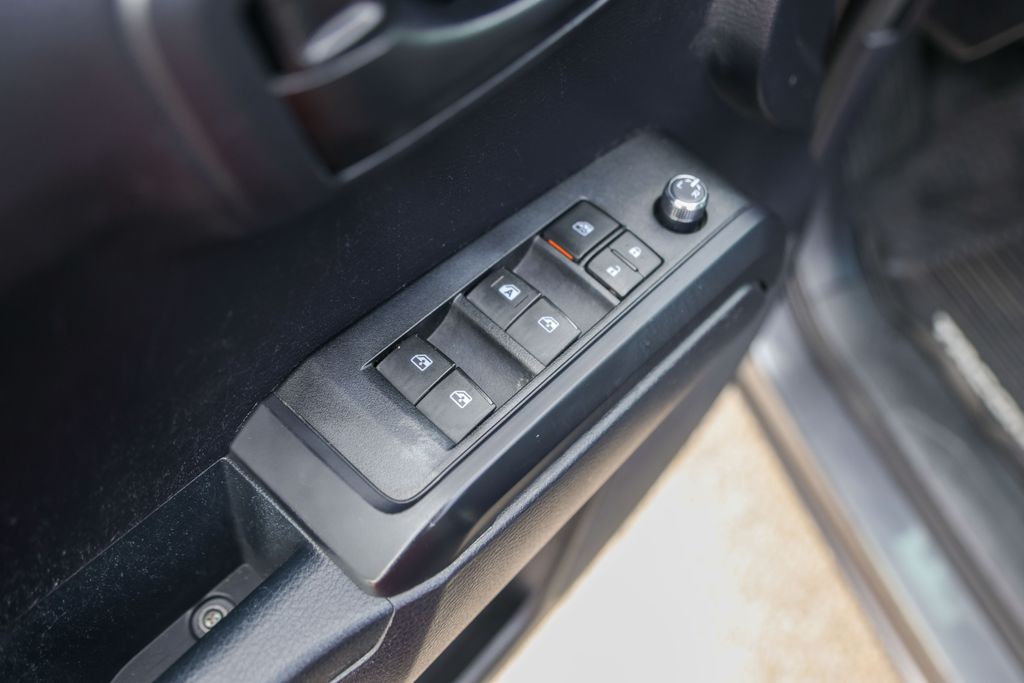 Used Car 2018 Toyota Tacoma  Sr For Sale Under $30,000 In Austin, Texas