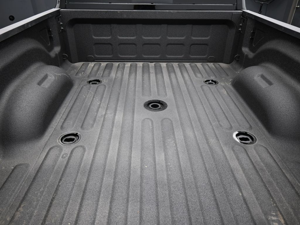 New 2026 Diamond Black Crystal Pearlcoat Ram Laramie image 38