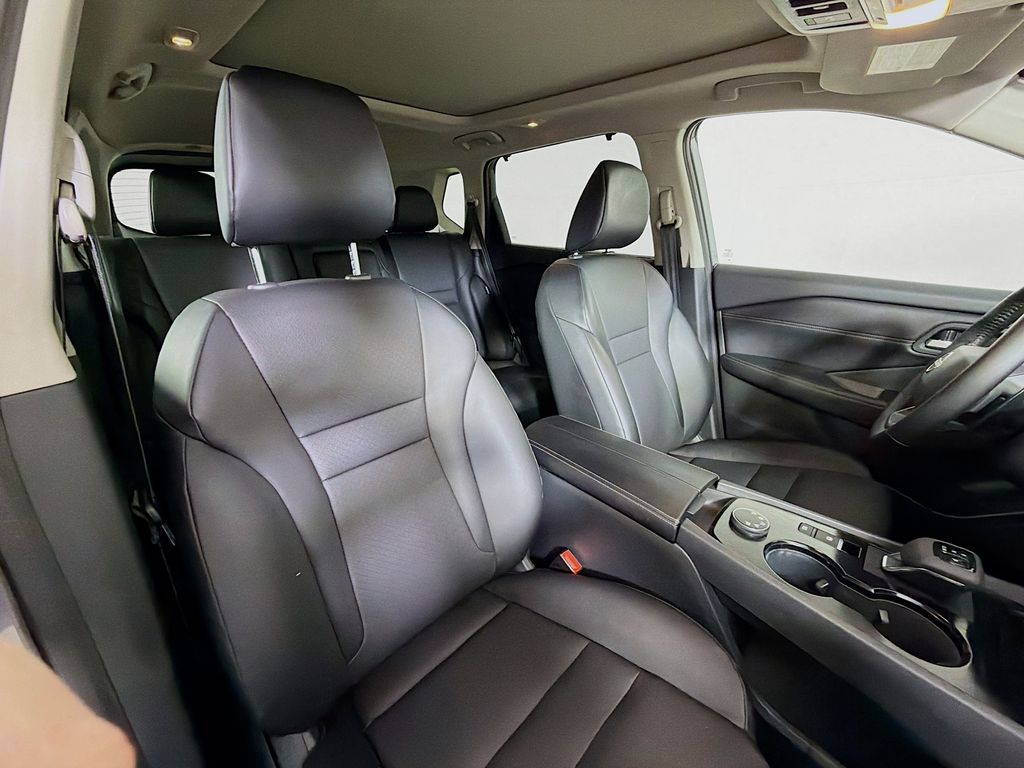 Used 2025 Nissan Rogue SUV