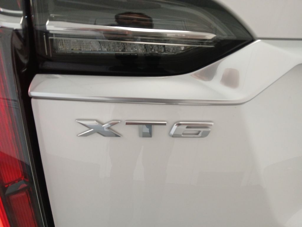 used 2024 Cadillac XT6 car, priced at $48,500