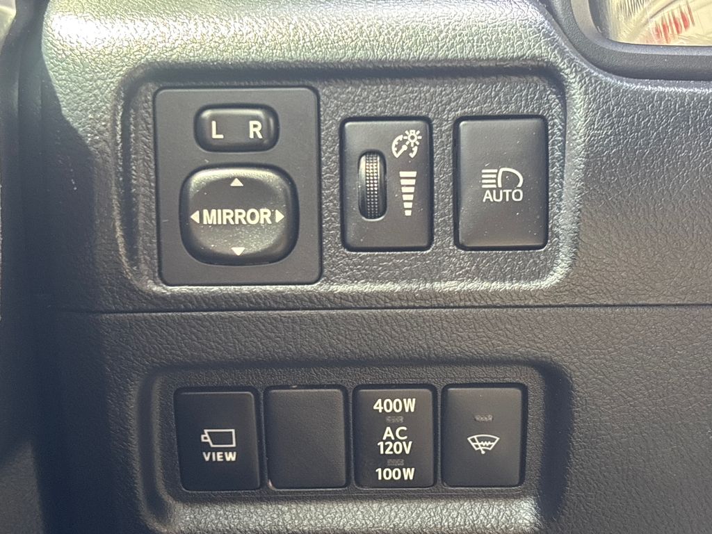 2022 Toyota 4Runner SR5 Premium - Photo 25