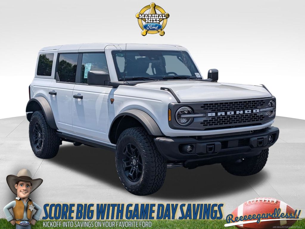 Oxford White 2026 Ford Bronco SUV / Crossover Four-Wheel Drive Automatic