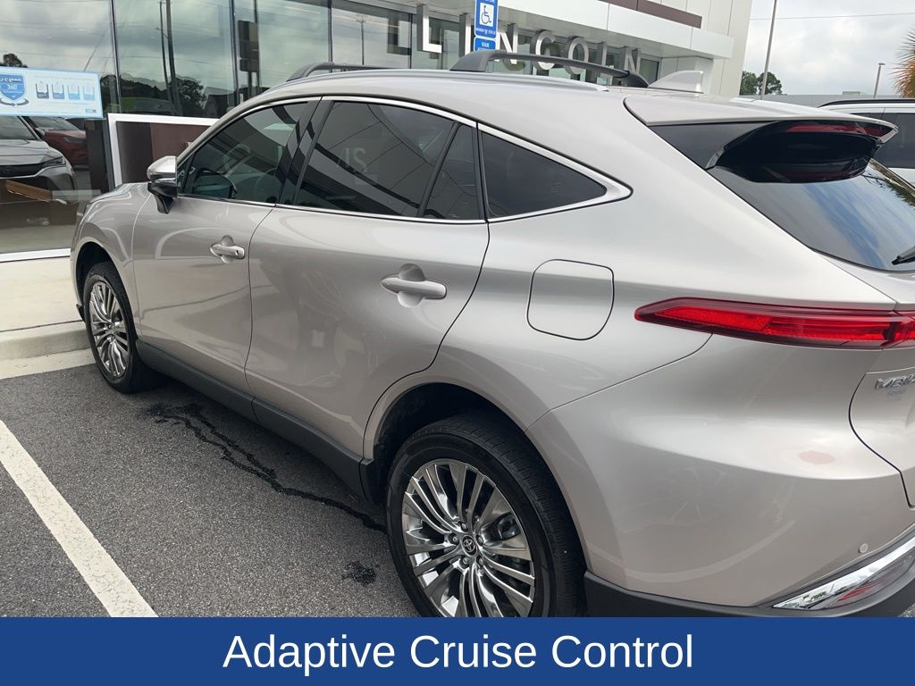 2023 Toyota Venza XLE