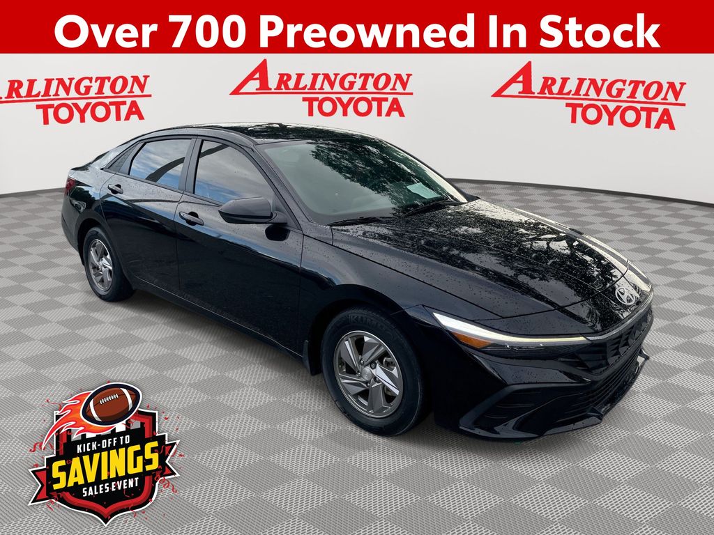 Abyss Black 2025 Hyundai Elantra Sedan Front-Wheel Drive Continuously Variable Transmission