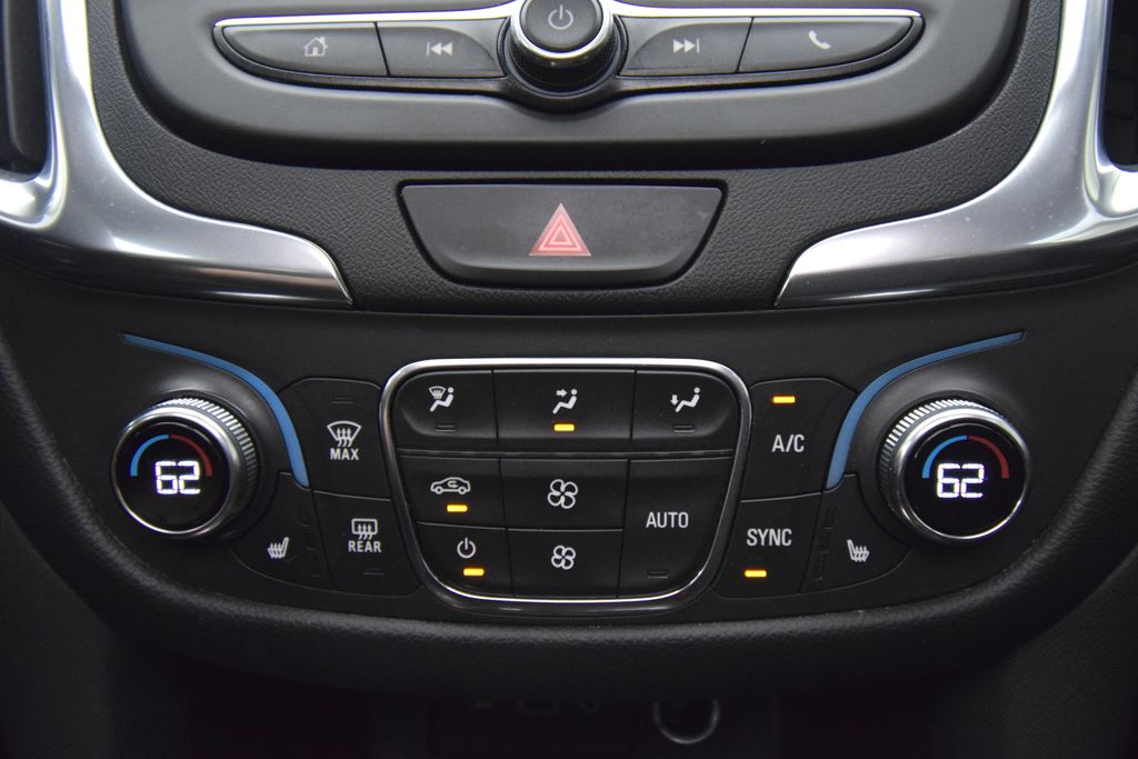 used 2021 Chevrolet Equinox car, priced at $16,400