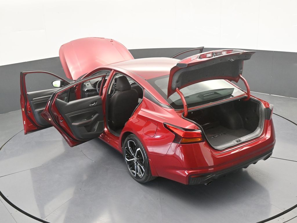 Used 2024 Scarlet Ember Nissan 2.5 SR image 65