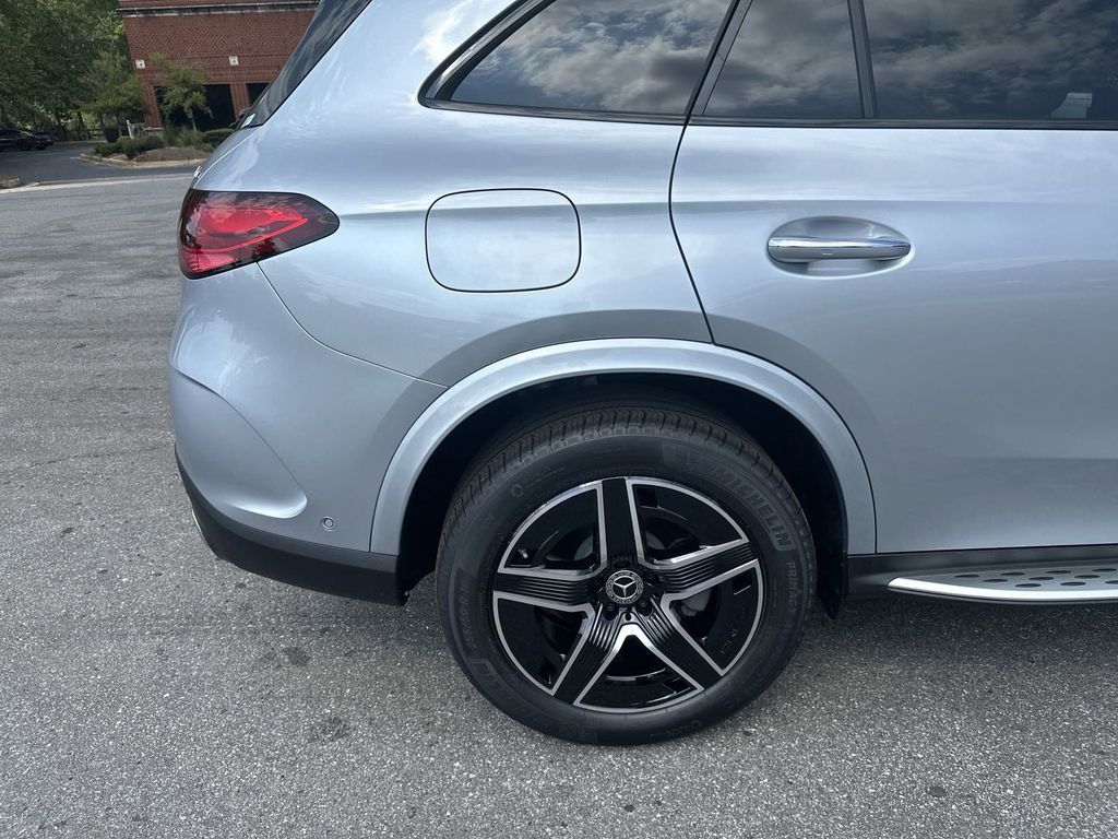 2024 Mercedes-Benz GLC GLC 300 17