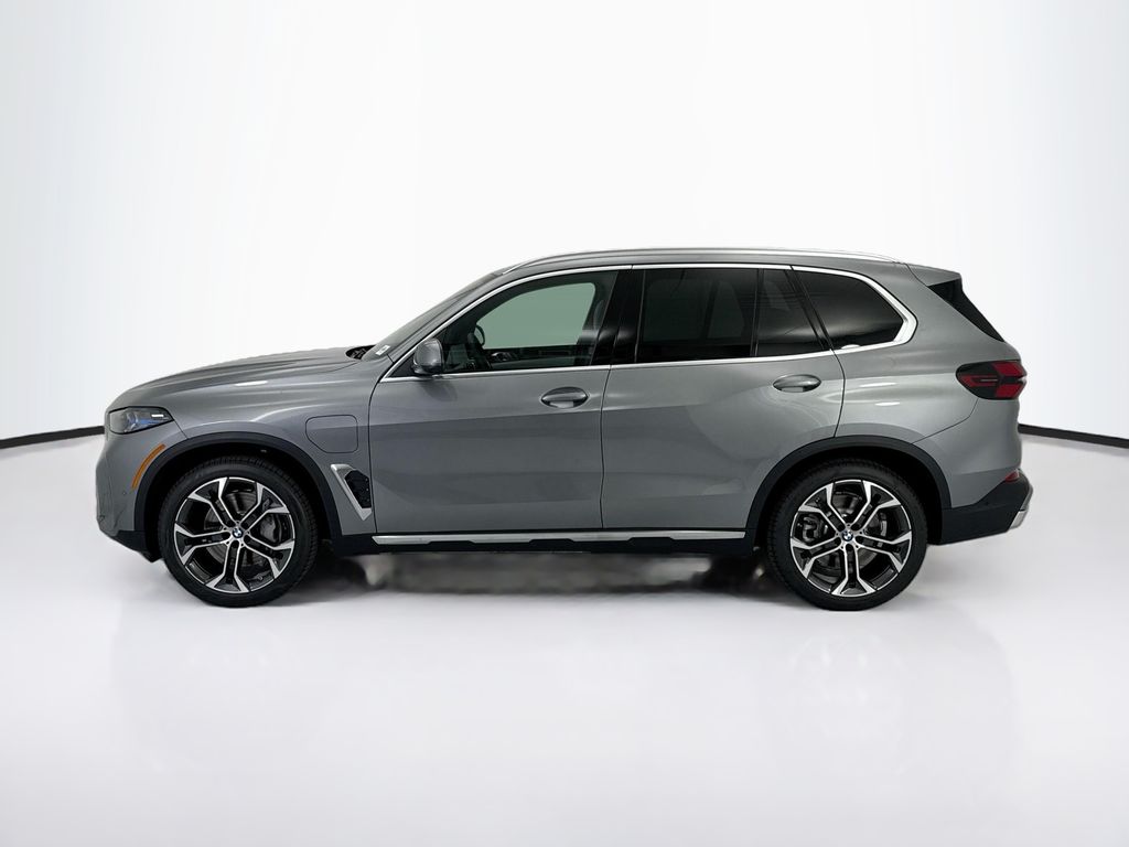 Thumbnail: 2026 BMW X5 - 8
