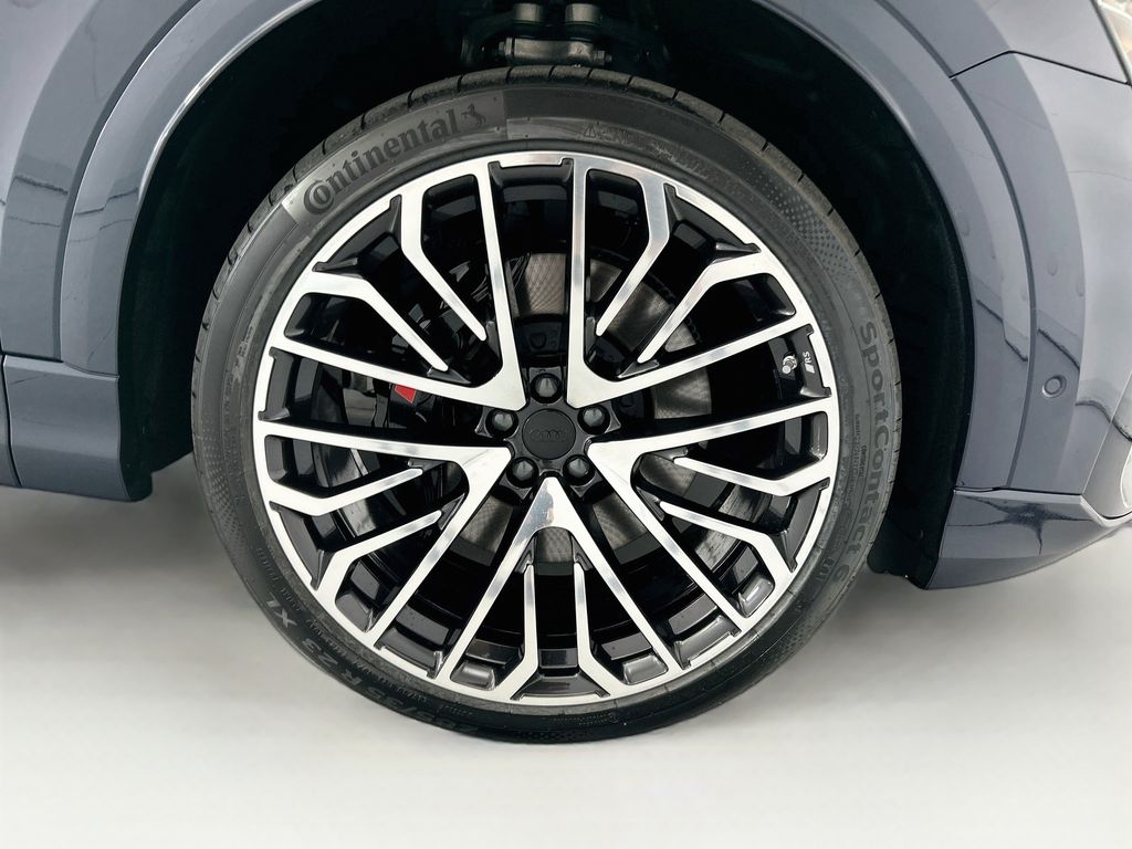 Thumbnail: 2026 Audi SQ8 - 31