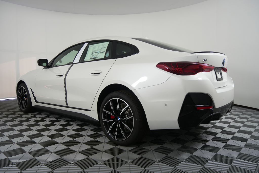 2025 BMW i4 eDrive40 5