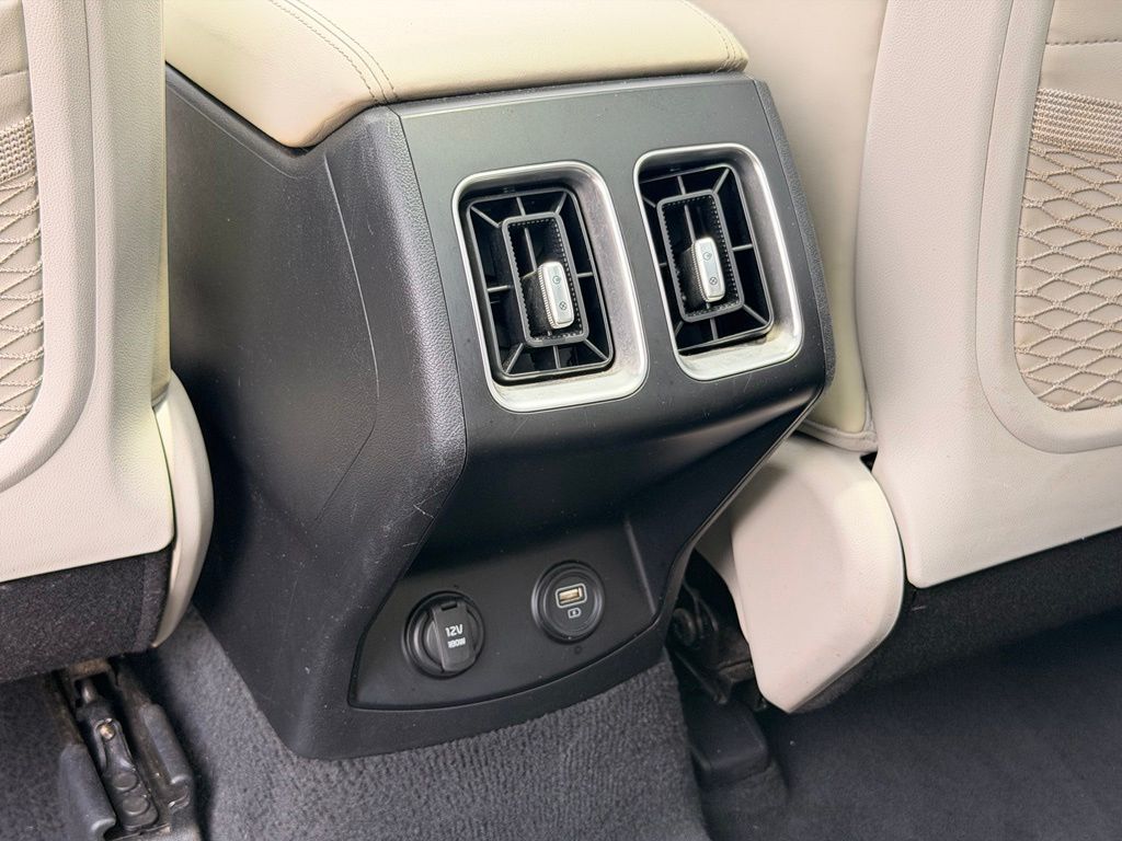 2022 Kia Sorento S Silver - Jim Hudson Acura - Image 16