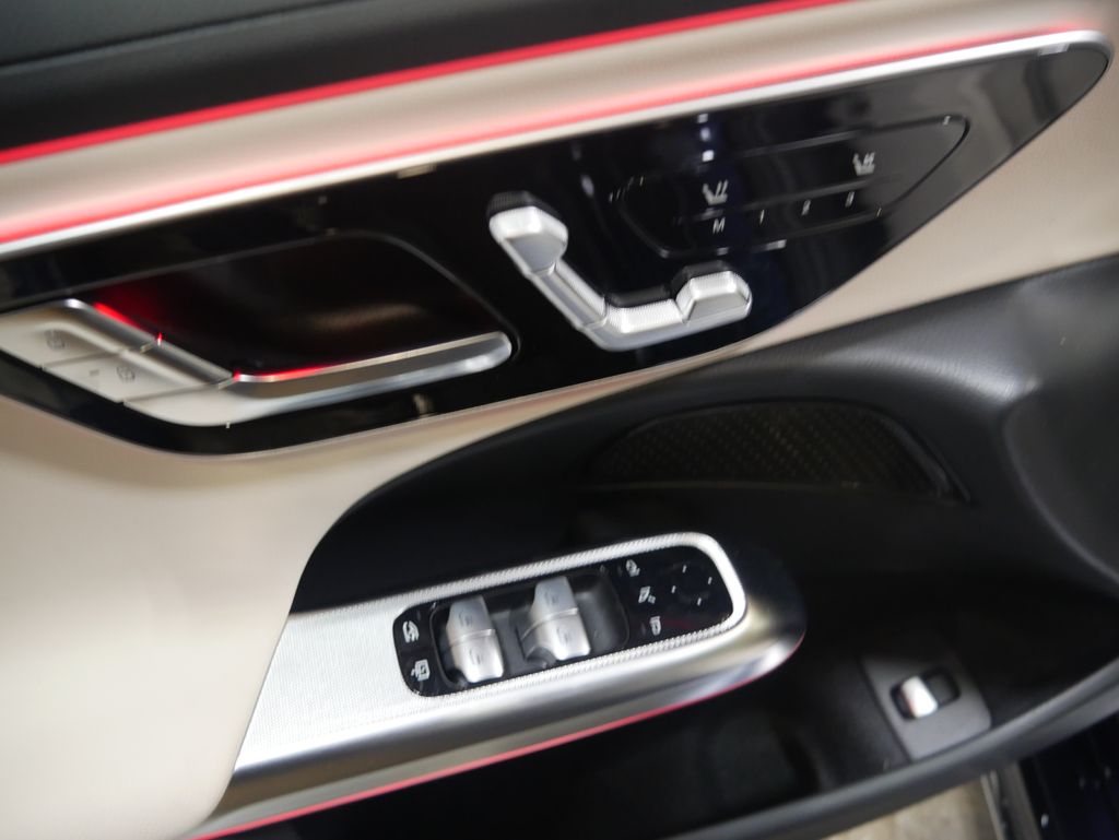 Thumbnail: 2026 Mercedes-Benz E-Class - 17