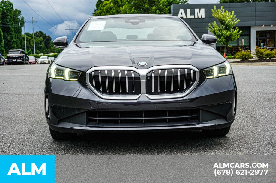 Used 2025 Gray BMW 530i image 10
