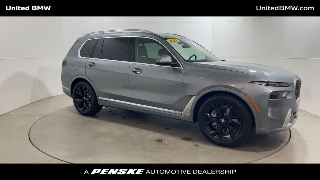 2025 BMW X7 xDrive40i 2