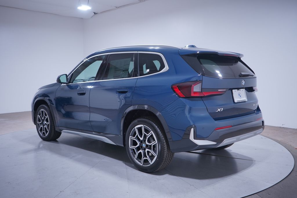 Thumbnail: 2026 BMW X1 - 3