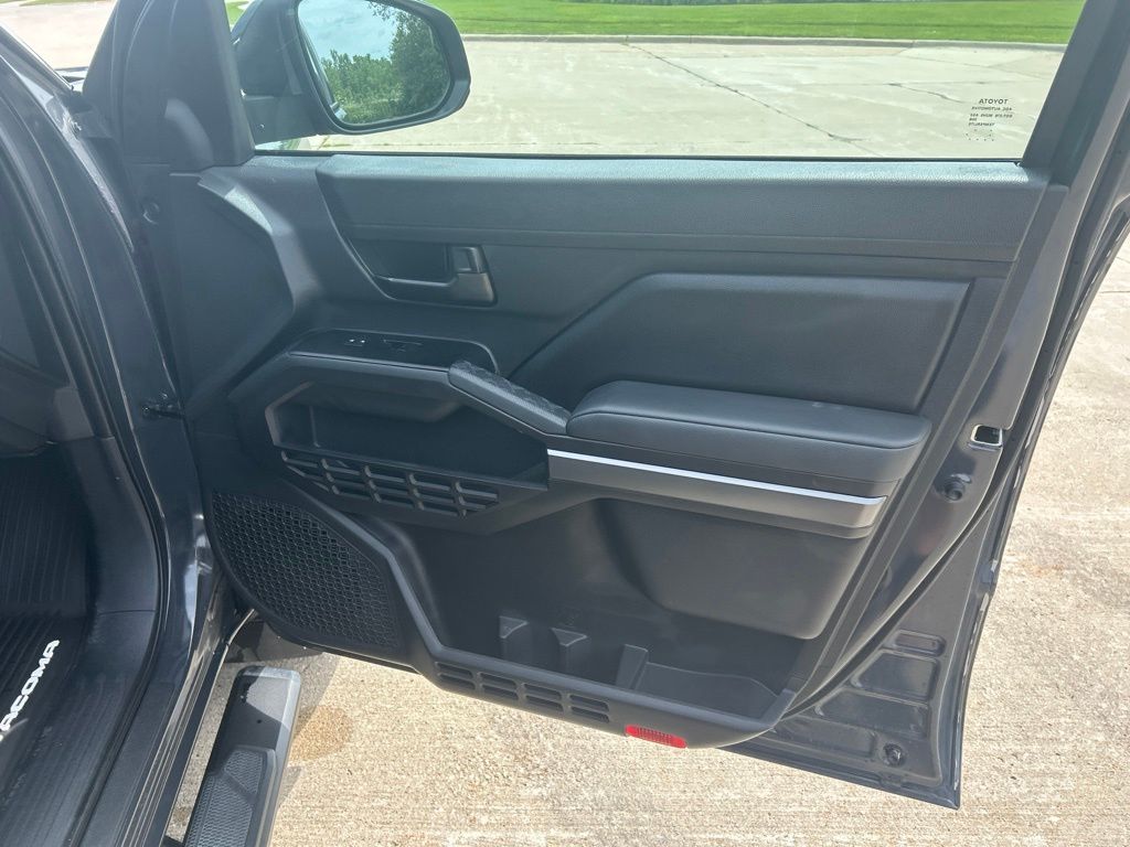 Used 2025 Toyota Tacoma Truck