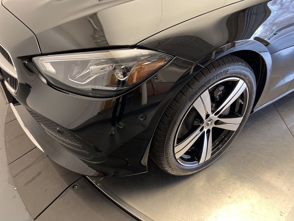 Thumbnail: 2025 Mercedes-Benz C-Class - 9