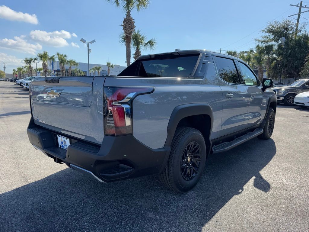 2025 Chevrolet Silverado EV  8