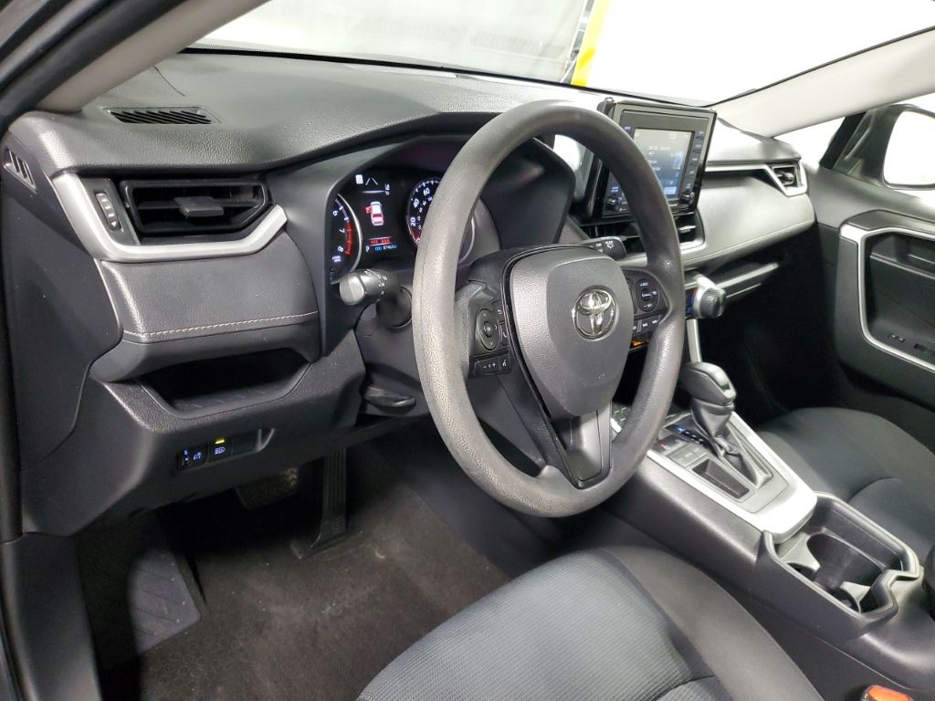 2021 Toyota RAV4 LE 12