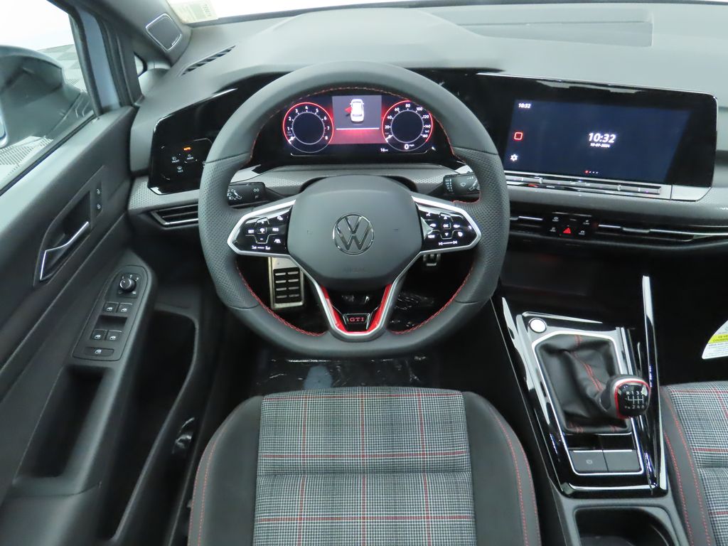 2024 Volkswagen Golf GTI SE 10