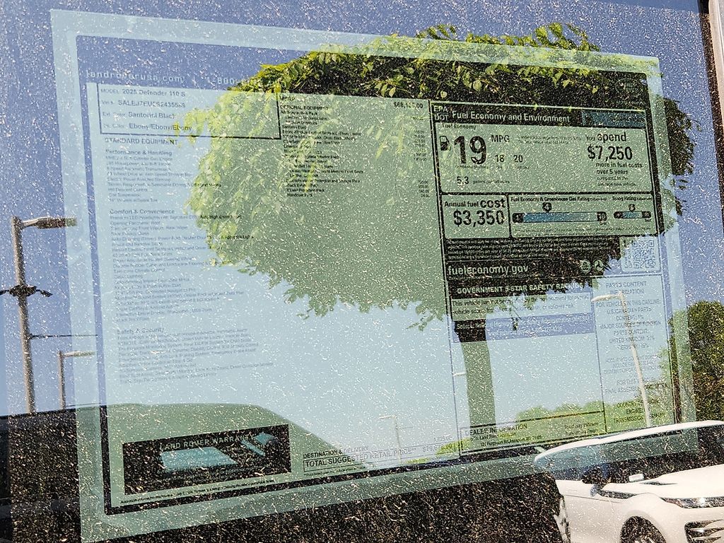 Thumbnail: 2025 Land Rover Defender - 18