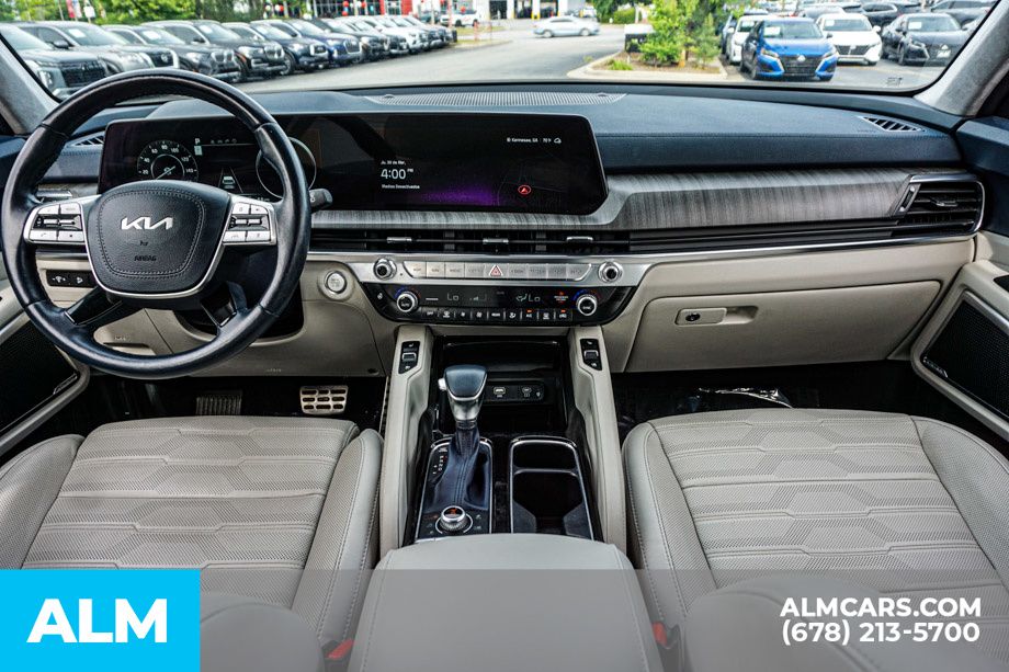Used 2023 Silver Kia SX-Prestige image 27