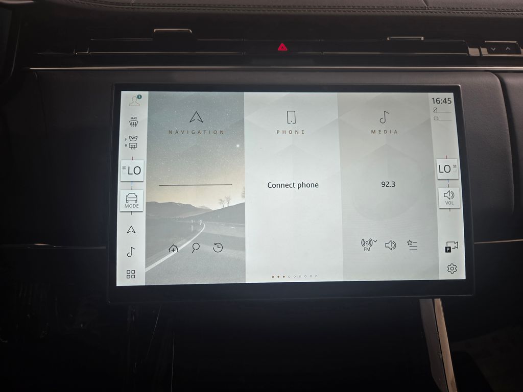 New 2026 Gray Land Rover Dynamic SE image 15