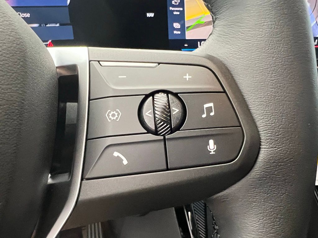 2025 BMW X1 xDrive28i 18