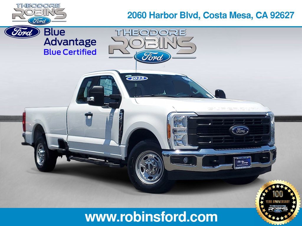 Oxford White 2023 Ford F-250 Super Duty Pickup Truck 4X2 Automatic