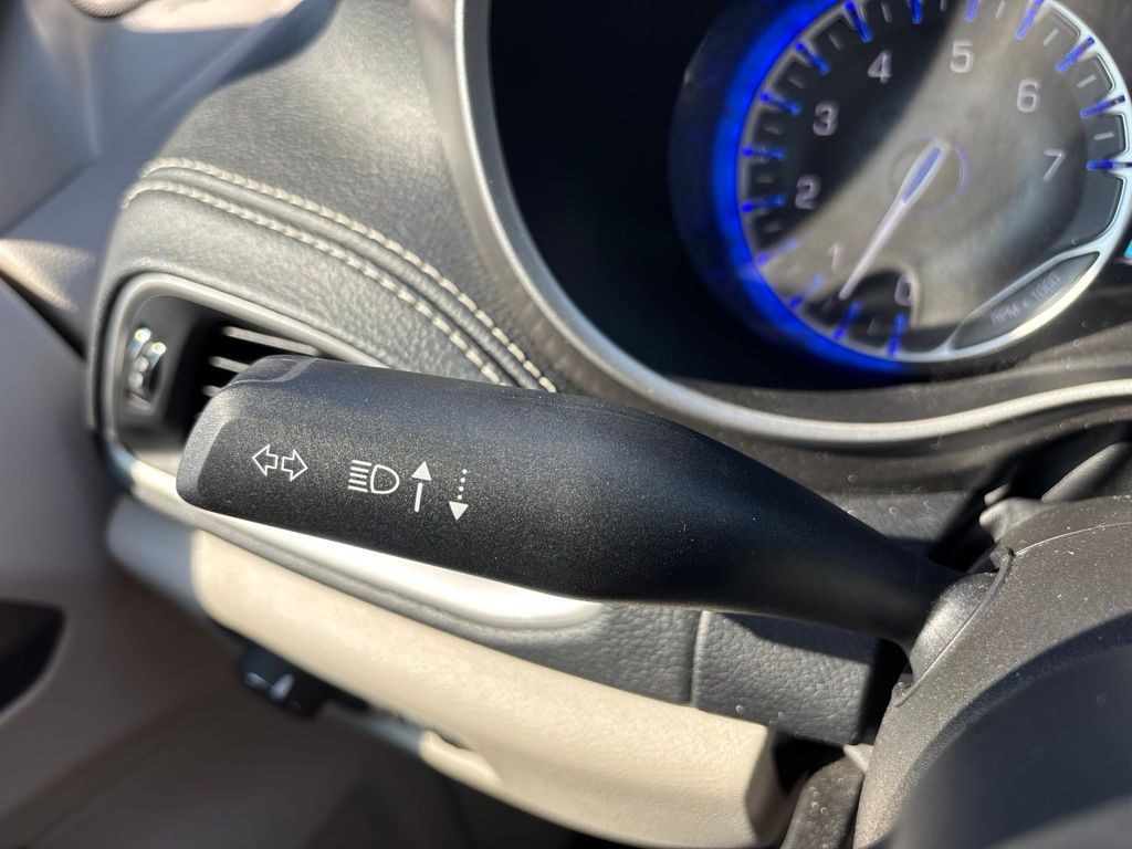 Used 2022 Chrysler Pacifica Van