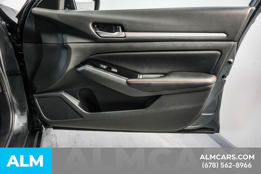 Used 2025 Gray Nissan 2.5 SR image 47