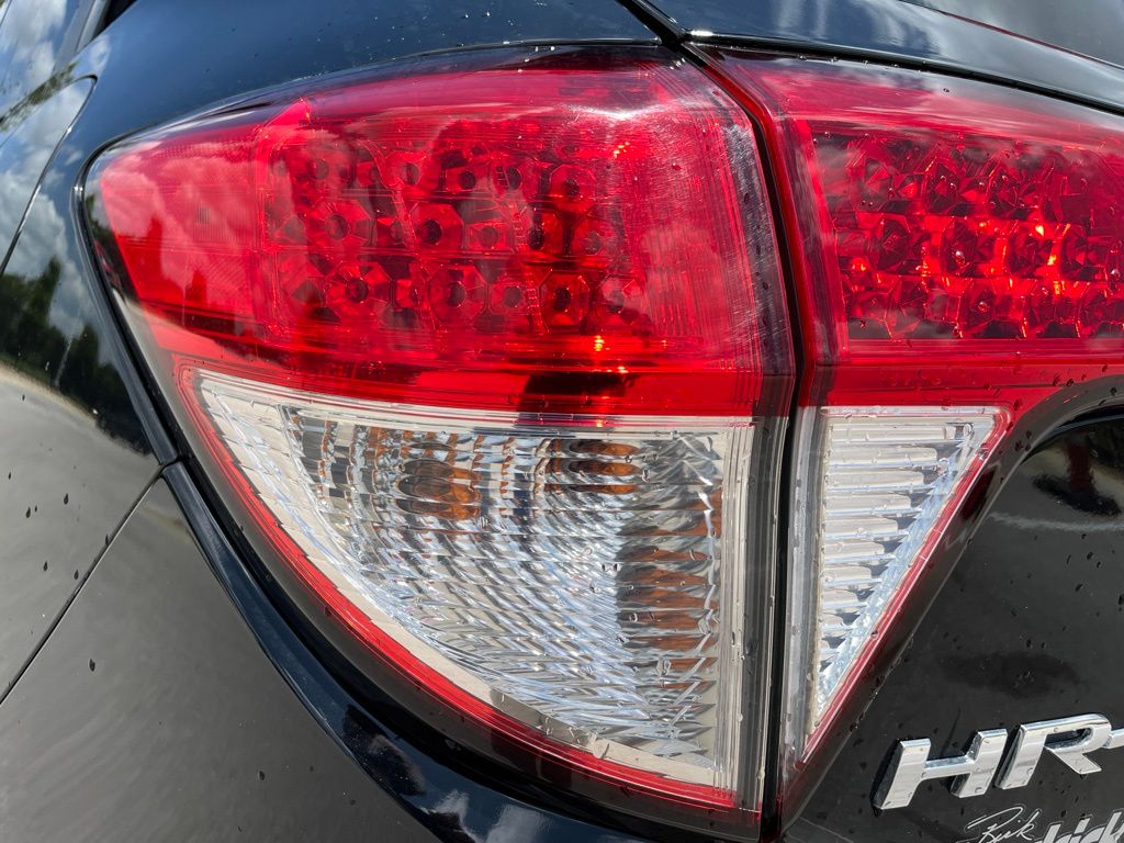 Thumbnail: 2022 Honda HR-V - 6